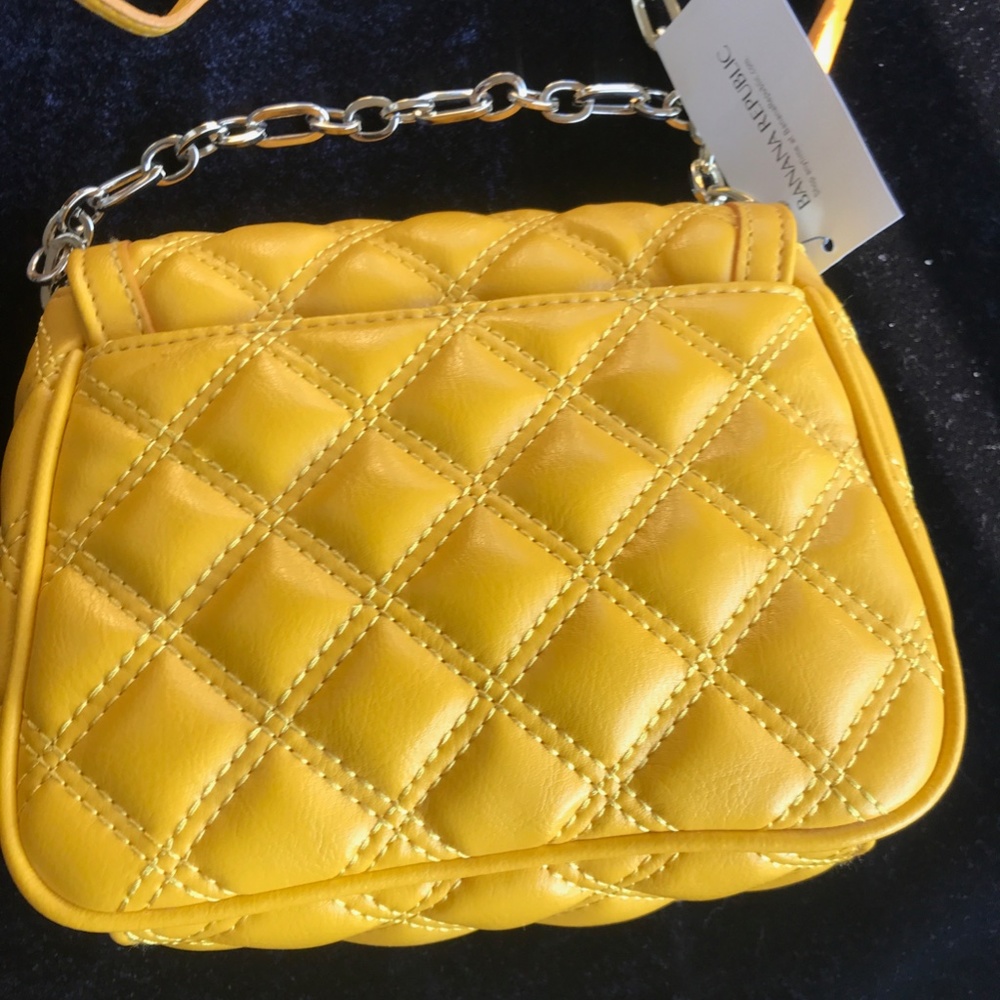 🆕 Banana Republic Quilted Small Crossbody Handbag - Picture 3 of 12